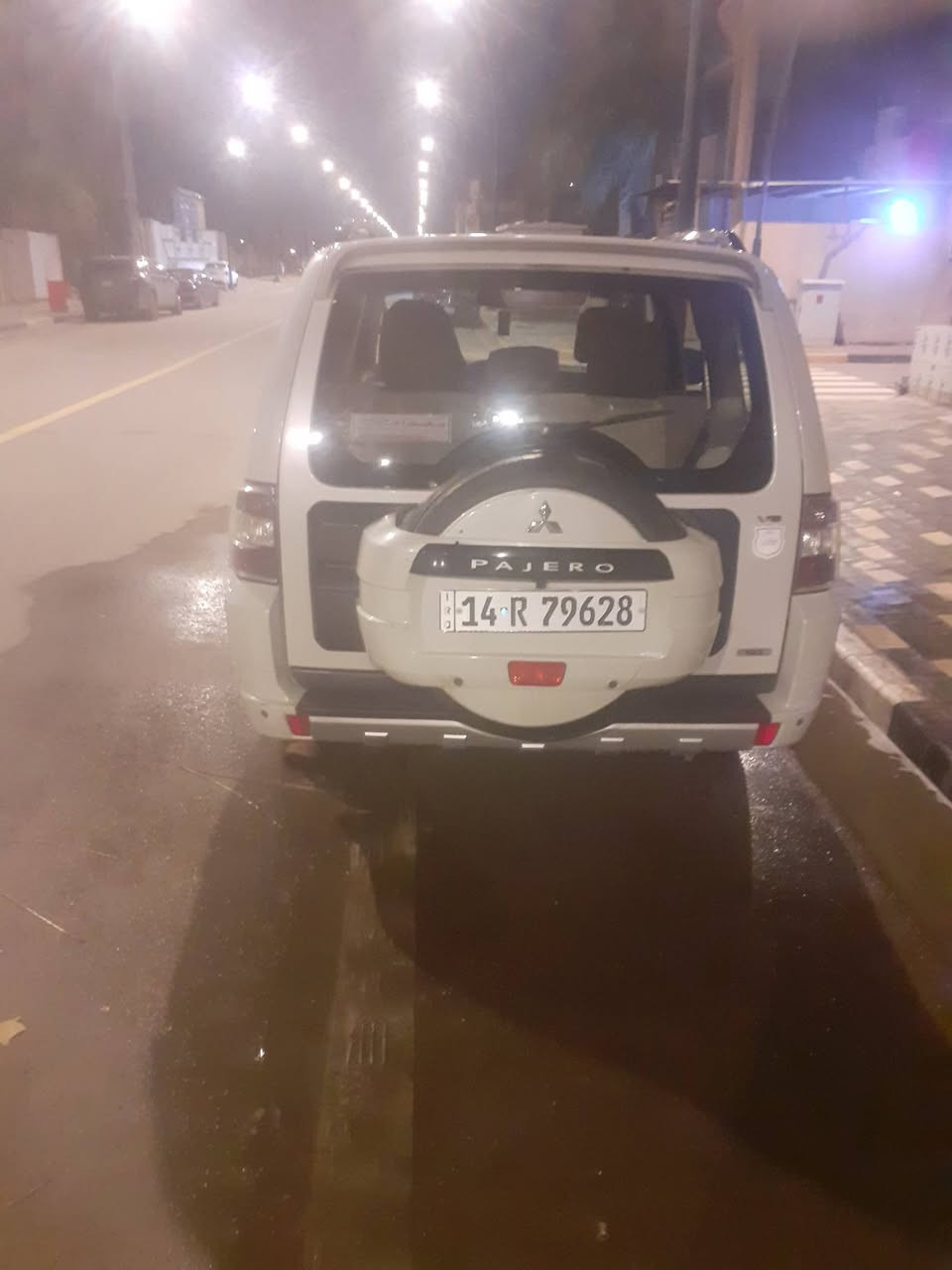 باجيرو ٢٠١٤ رقم بصره كير ومكينه كفاله سياره نضيفه بيه رصعات ٣ كهرباءيات كله شغاله تدفه تبرد شغال كشنات كهرباء السعر ١٧٥ وبيه مجال حك جيه ***********
