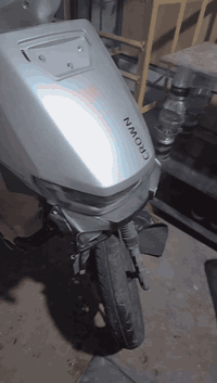 اني عندي درجة شحن جديد ماصاره شهر من أخذته اريد ابيعه او  عنده كفراته ...