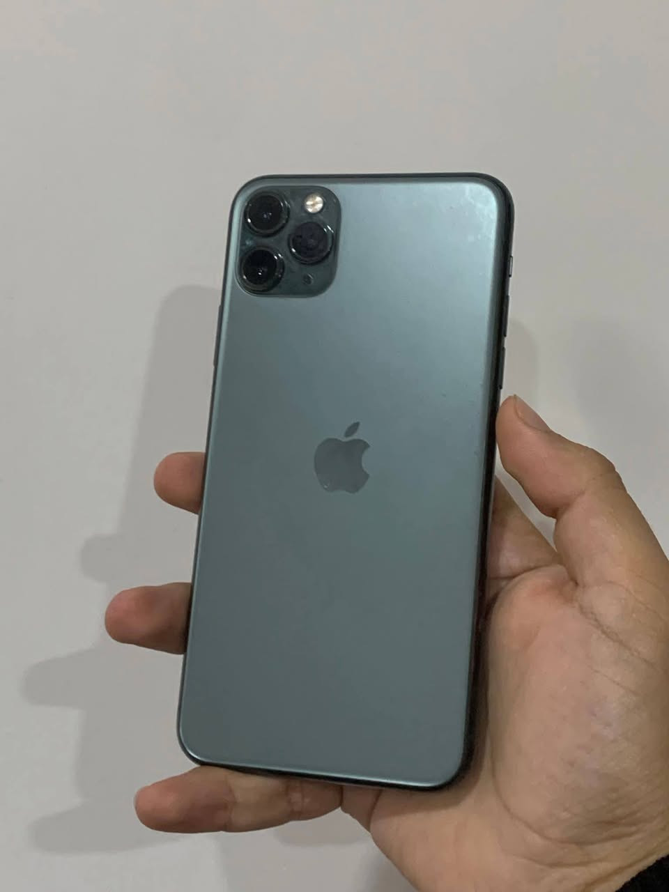 السلام عليكم اخواني ايفون 11 برو ماكس للبيع نموذج ZA دبل سيم كارت  ذاكره 64 بطاريه 75 جهاز مبدل شاشه اصلي مال تفليش وبطاريه مال قصه سعر 275 وبيا مجال يرهم مراوسه عادي ويرهم هم ويا ماطور ايراني  ***********

