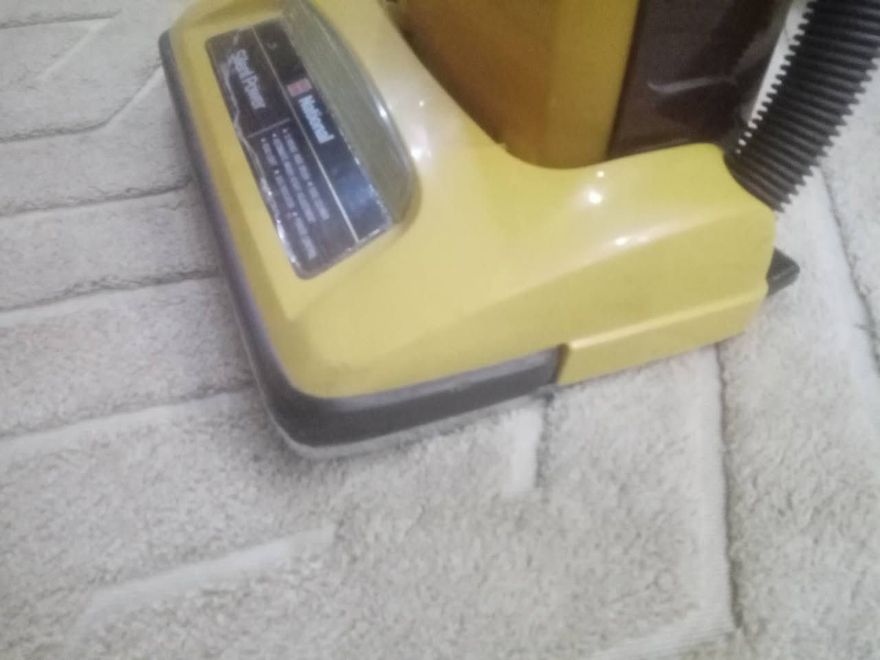 مكنسه يابانيه نشنال نظيفه جدآ جدآ حته استخدام قليل
مختوم عليها ١٩٨٥
التواصل
***********
