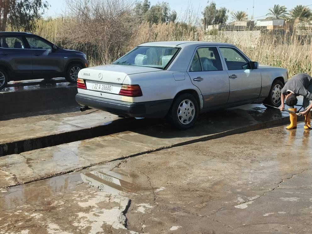 مرسيدس دب موديل 90 
رقم اربيل جديد دولي نجليزي 
سنويه جديده 2030
 محور ياباني في فتي 3000 
 مكفولة كير ومكينه 
مكفول حدادية قواعد 
 مكفوله بدون خياس
 جام امامية كهرباء 
جامه خلفية يدوي
 كراسي مخمل  
العنوان ديالى شهربان *********** المقدادية, ديالى
