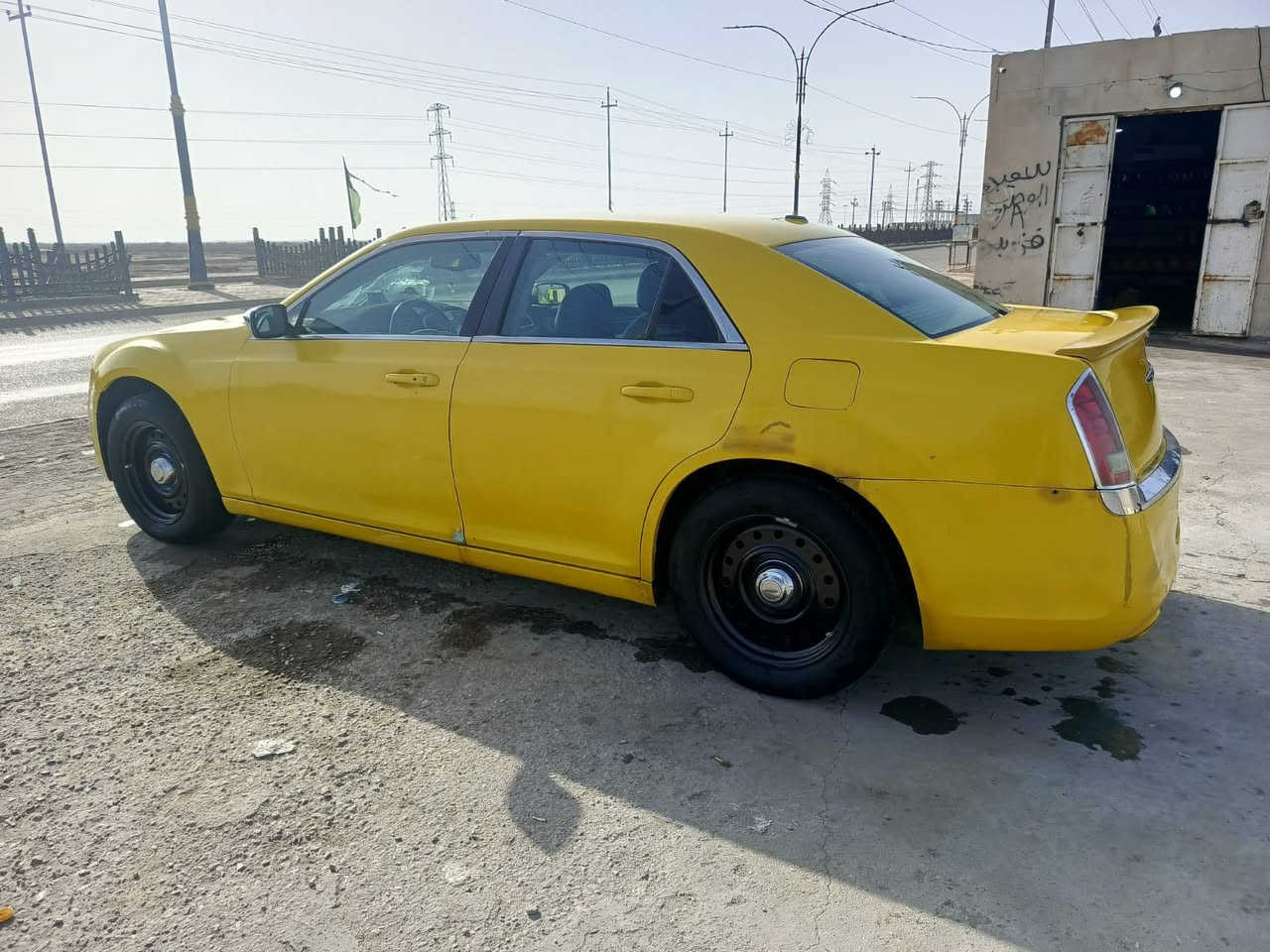 سلام عليكم اوباما البيع موديل١١رقم بصره الجديد مشروع وطني سياره خير من الله كير ومكينه وتخم تاير وحداده جدد شاشه جبيره داخل عسلي مبدل فخذه مكلف بلنشر رقم راعيه ***********
