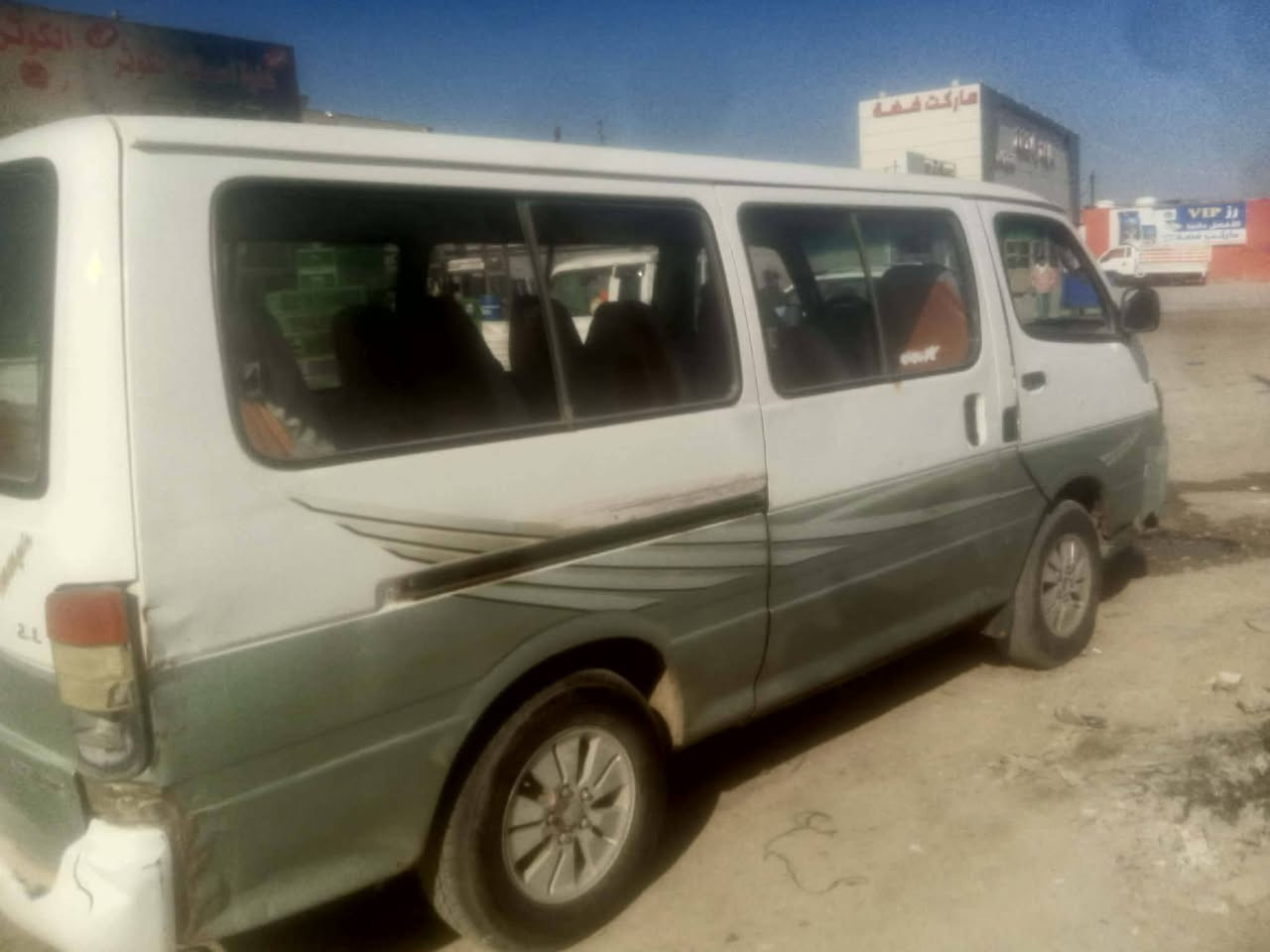 سلام عليكم جنبي للبيع مديل 2010 صدر جديد مكينه قبل يومين جفتت تخم تاير جديد مابيهه صرف السياره خير من الله السياره مال جناي بسمي مرقم جديد تحويل ناني يوم السعر 45وبيهه مجال للشراي الرقم الهاتف السفسار ***********
