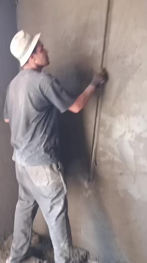 ***********مسلم الباخ
