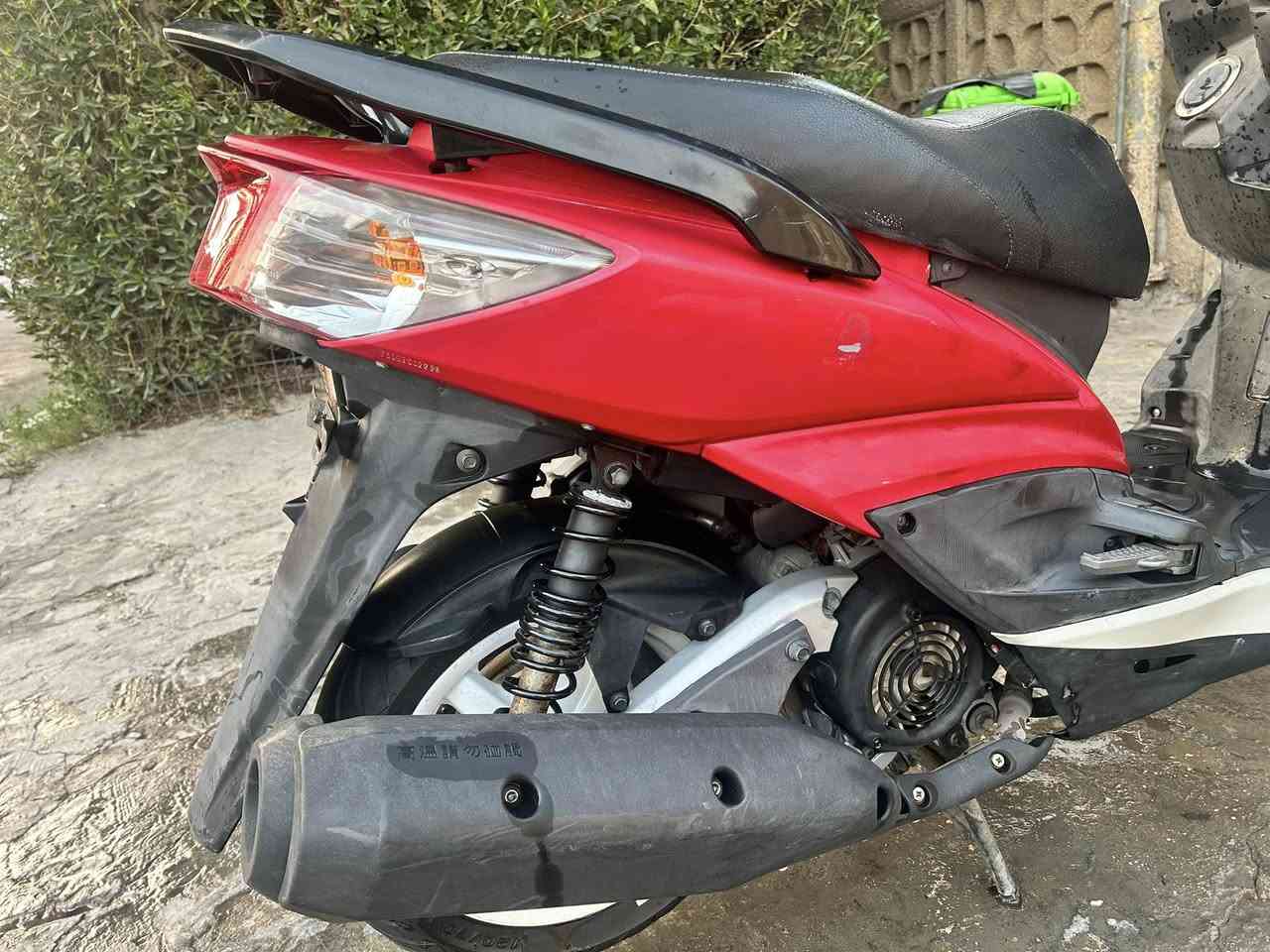 سلام عليكم شلونكم حبايب
للبيع سكنس فحل لوووك جديدة صارلهة يومين عندي 
نضيفة كلش  ‭٠٧٧٥ ٩٣٥ ٥٥١٩
