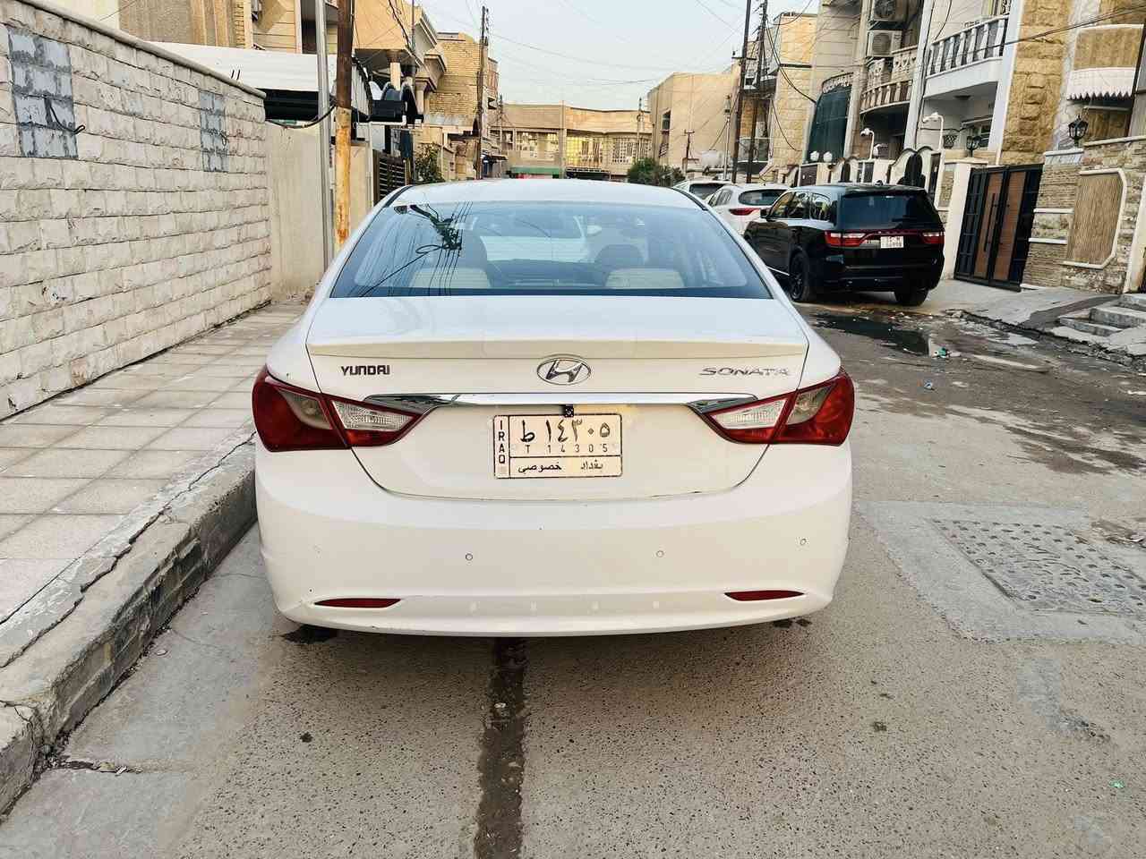 سوناتا 2012 خليجي محرك 2400 دوش
شفتات ستيرن وتحكمات حساسات خلفية كاميرا مري شفط الارضية جلد مغلفة 5 ويل كب السيارة حلوة كاعدة بيه 4 قطع صبغ ماشية 150 ألف كم 
السعر 110 وبيهة مجال ان شاء الله
العنوان بغداد الشعب شارع الاسواق المركزية 
للاستفسار ***********
موجود واتساب على هذا الرقم 
غير متواجد على الفيس
