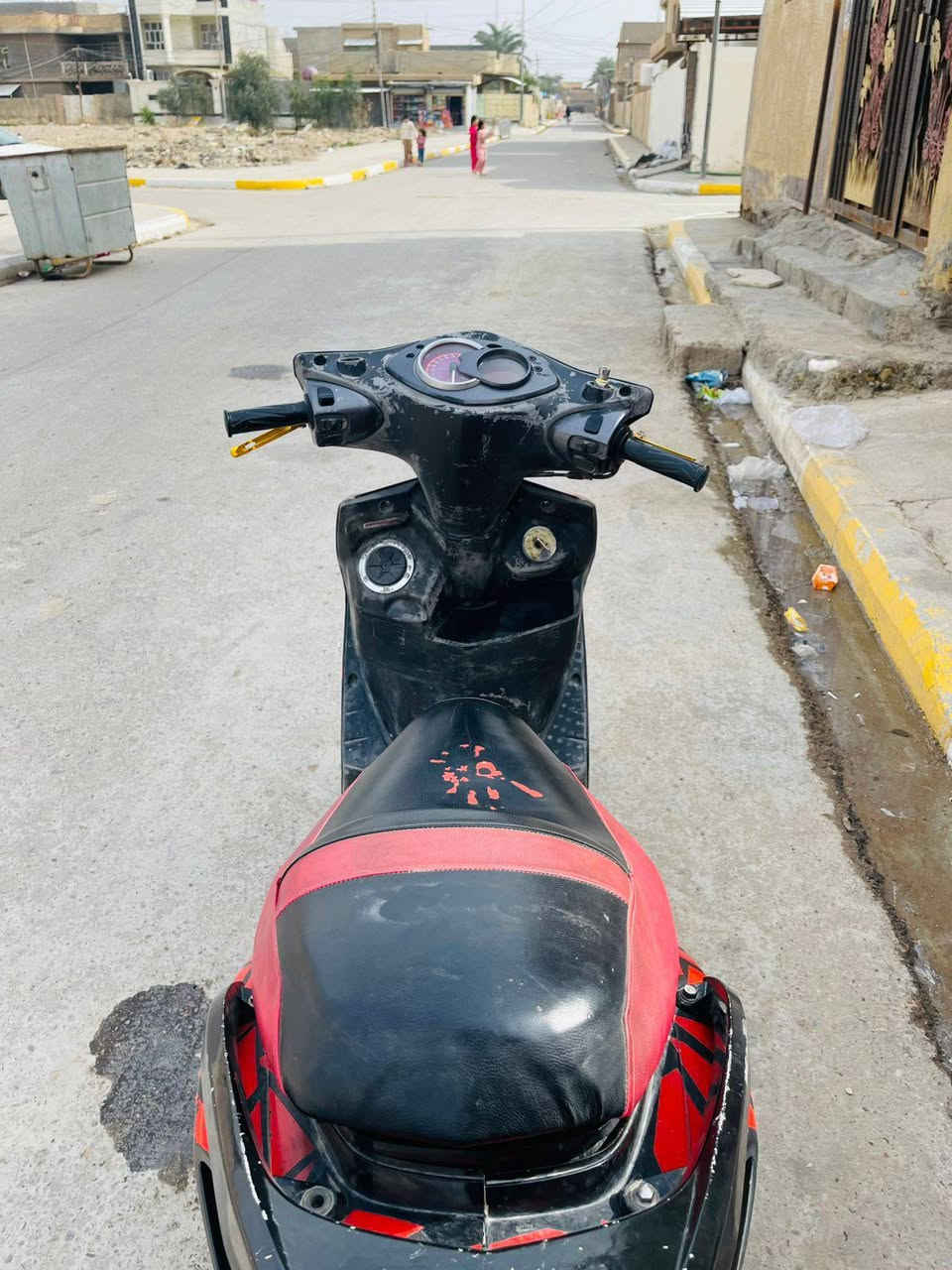 سلام عليكم دراجه سكنس ياباني موشمه احمر لل بيع سعره ٣٧٥ وبيه مجال باقي تفاصيل اتصل ع هذا الرقم ***********
