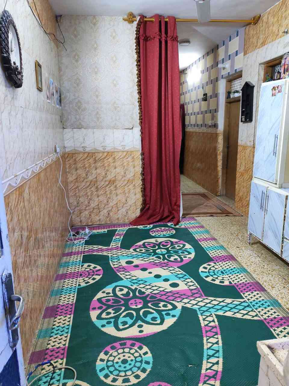 السلام عليكم بيت 100م طابو زراعي للبيع قطاع السابع قريب حسينية حبيب بن مظاهر الدار مكتمل 
استقبال ومطبخ داخلي وغرفة وحمام في الطابق الارضي 
والطابق الثاني غرفتين وحمام وبيتونة 
للاستفسار الاتصال على الرقم ***********
