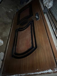 يوجد بوب غرف نوم العدد 3 مستعملات شي قليل  الرقم 07753447158