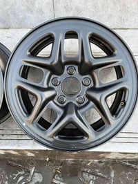 سبير بي وايدي • حجم 16 • أصلي