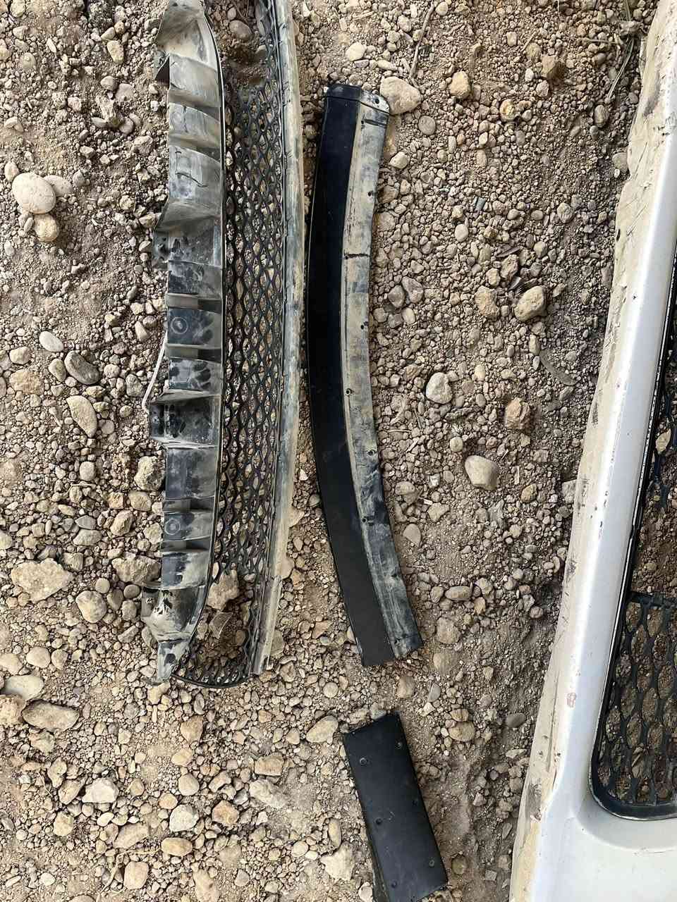 للبيع بسعر مناسب
دعامية gt بيها مكانات مفطورة كامله ويا بلاجكتورات بلاديه
بنيد sxt فافون تايوان 
شباك فتحة عيون ولحيه وسطية 
كلهن 150 مكاني أطراف بغداد 
***********
