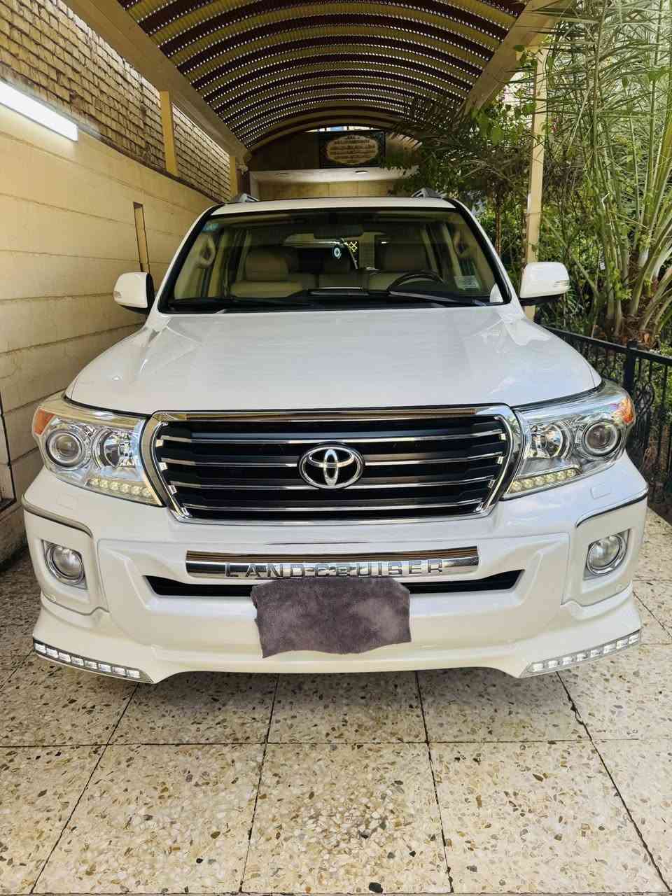 سلام عليكم ورحمه الله وبركا
سلام عليكم ورحمه الله وبركاته
لاندكروز موديل 2013
للبيع فقط
المواصفات
فور ويل دفلوك
فتحه سقف
كامره بلاديه 
حساس امامي خلفي بلادي دكمه
ثلاجه

سبعه راكب ثلاث قطع تبريد
اناره تحت الدوسه بلادي
مري شفط والتحكم وعند الرجوع للبك للسفل
تخم تاير  جديد + باتري + صيانه كامله
السياره الف ماتصرف عليه
ملاحضه
(السياره مكفوله من الصبغ  ولاشخوط)
فقط بارد بيه
السعر 340$ وبيه مجال كلش قليل
حك الضيافه
مكانهه بغداد شارع فلسطين
***********
