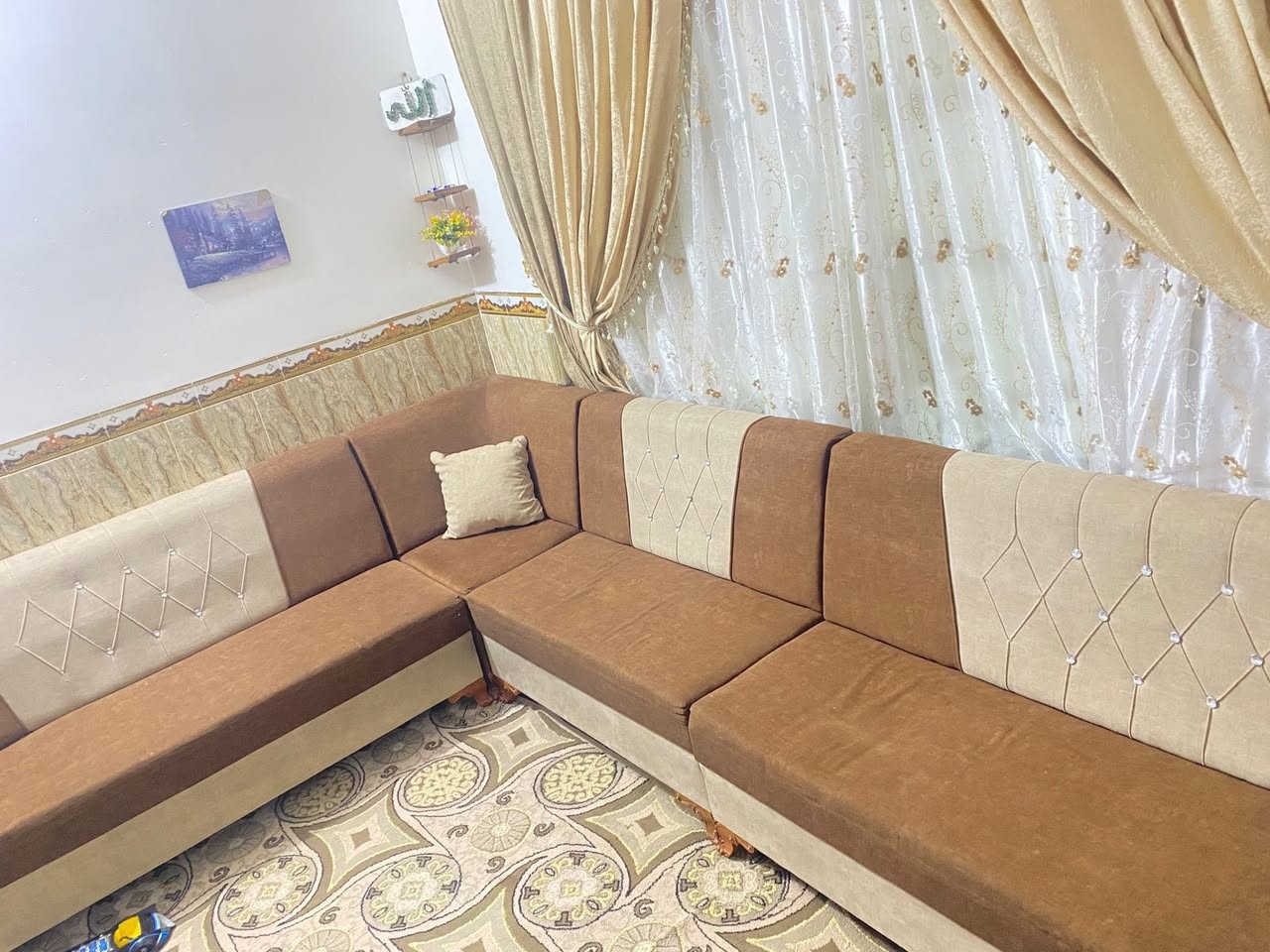 متاح للبيع 

ٲلــ͜ـسَُ̲ـٰلٲمَ عليـ̲ۛـڪَمَ  ٍ تخم 10 مقاعد مرتب ونضيف مكاني بالتاميم حي الأكراد  سعره 185 وبي مجال بسيط


**إذا كنت صاحب هذا الإعلان وتريد حذفه لأي سبب، رجاءا أرسل رسالة إلى الدعم الفني**