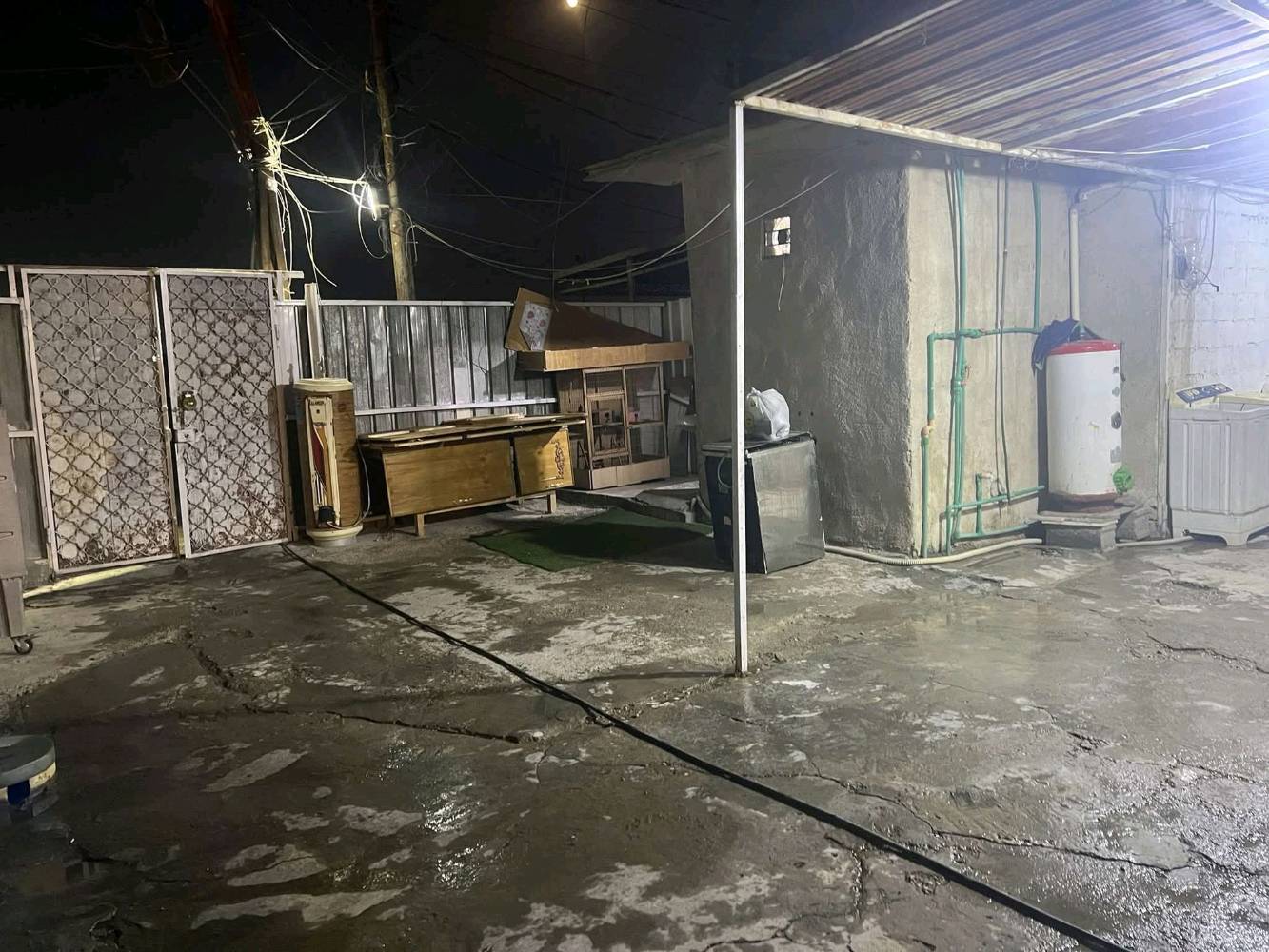 العنوان بغداد الرستميه يم الكليه العسكريه المساحه180البناء150