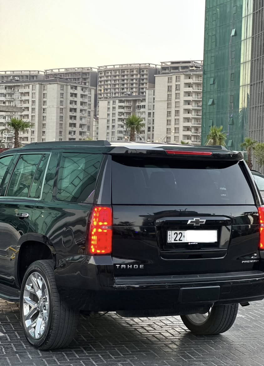 تاهو 2017 فوول مواصفات خليجي وكالة المنصور 
🛑السعر 308$ وماكو هيج سعر بكل السوك
سلايد
4X4
ثلاجة
شاشة بالسقف
محرك ٥٣٠٠ المرغوب
كشن خزن ميموري 
صندوق كهربائي 
شاشة كبيرة مع قاصة 
تشغيل عن بعد 
كشنات كهربائية 
رادارات 
ويل ٢٢ 
تحكم ستيرن فول 
حساسات امامي خلفي
نظام تحذير اصطدام 
نظام تنبيه عند خروج من المسار 
حاجب زنون 
داتاشو تحذير
٧ راكب 
نظام زنون اصلي 
كروس سرعة 
حساسات جانبية 
نظام سير على المسار 
السيارة رقم اربيل الجديد بأسمي
السيارة بيها جاملغ امامي جهة السكن صبغ وباب السكن مبدل بلادي بدون صبغ
ماشية ١٠٨ الف
السيارة بأسمي بشرط تحويل او الوكالة 
هزة و فحص وسنوية جديد 
مكان السيارة اربيل
***********
