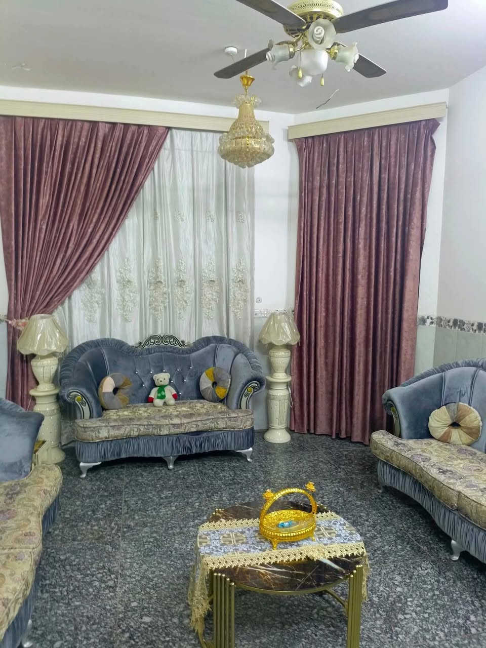 دار للبيع طابو زراعي سند 25 الموقع حي الكرامة خلف الضريبه من جهة حي الطيارة المساحة 170 متر طابقين الطابق الاول غرف نوم هول صالة مطبخ ومجمع صحيات وكراج سيارة الطابق الثاني 2 غرف نوم هول ومجمع صحيات
للاستفسار مكتب النبل للعقار والبناء والهندسه 
*********** واتساب 
***********
