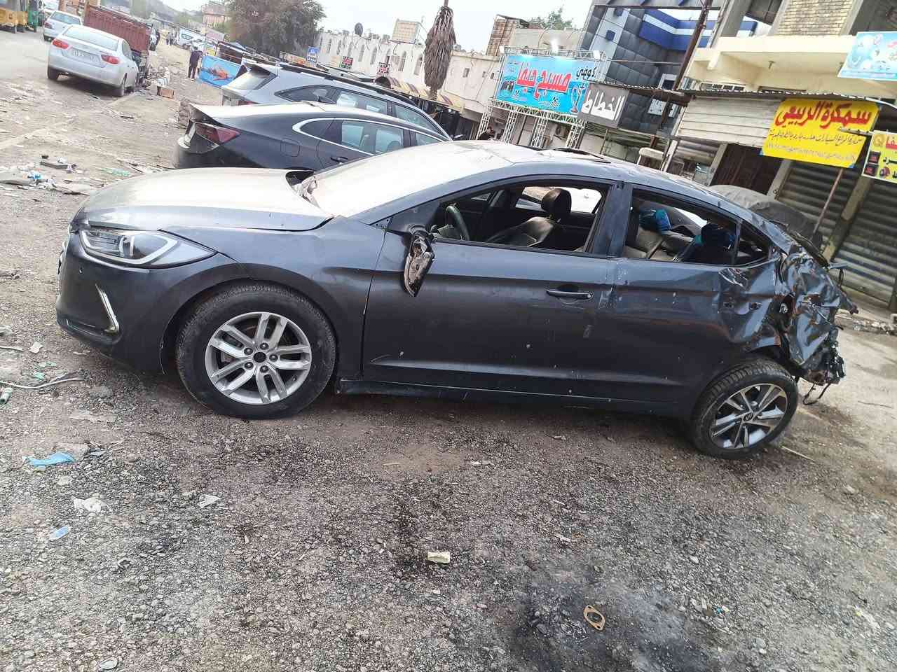 سلام عليكم النترة موديل 2018رقم سليمانية انكليزي تحويل مباشر مكينة كير كفالة سيارة شغالة وتمشي سيارة فول مواصفات 
1/1شاشة كأمرة بصمة تحكم ستيرن جهتين سلايت كشنات جلد شاير بل مري رادارات يعني فول بعد بيها مواصفات كلش حلوه علمن سيارة تعرضت له حادث مواضح بل صورابيع علا حادثها مكاني بغداد سعر 55رقم الهاتف ***********
