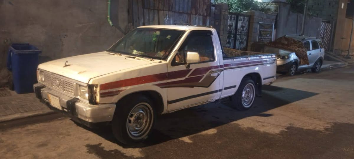 السلام عليكم نيسان للبيع رقم قادسيه مشروع وطني موديل ٩٢المكان القبله السعر ٣٥ رقم ***********
