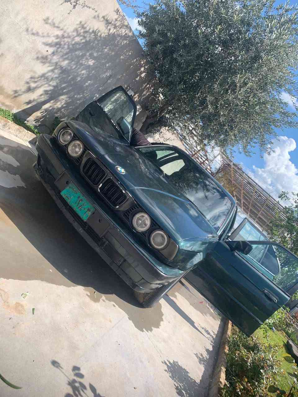 بیئێم بۆ فرۆشتن مۆدێل1991 مەکینە520گێرحادی سلایت دووجام کارەبا لایت فانۆس بەگلایت سەرسپی تاخم تایەو ویلی نوێ بۆ بەستراوە ویل حەسیر تەقە و رەقە بەشەرەت مەکینە بەشەرەت گێر بەشەرەت زۆر توندو تۆڵە سعر25مەجالێکی برایانە شوێن هەولێر ژمارەی موبایل *********** أربيل, العراق
