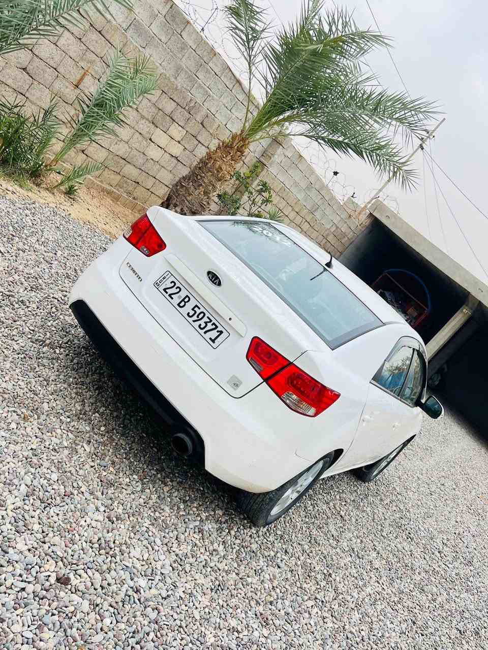 سيراتو 2010
رقم وهزه وسنويه جديد 
تحويل 
صبغ ثلاث قطع بدون داخل 
صدر تاير كلو جديد السيارة جاهزة 
السعر  93 وبيها مجال بيع ومراوس يرهم 
***********
