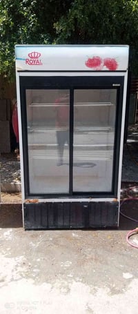 براد ضخم بابين سلايت شركه رويال حجم 32 قدم السعر 350 شرط الشغل والتبري...