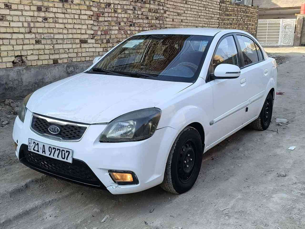 للبيع ريو موديل 2011 خليجي رقم اربيل السعر 76 مجال بسيط مكينه 1600 دوش بيها قطعتين جاملغ وبنيد بي بارد هزه وسنويه جديد لل 28 شرط تحويل أو وكاله مكان سياره الحله للأستفسار رقم صاحب السياره ***********
