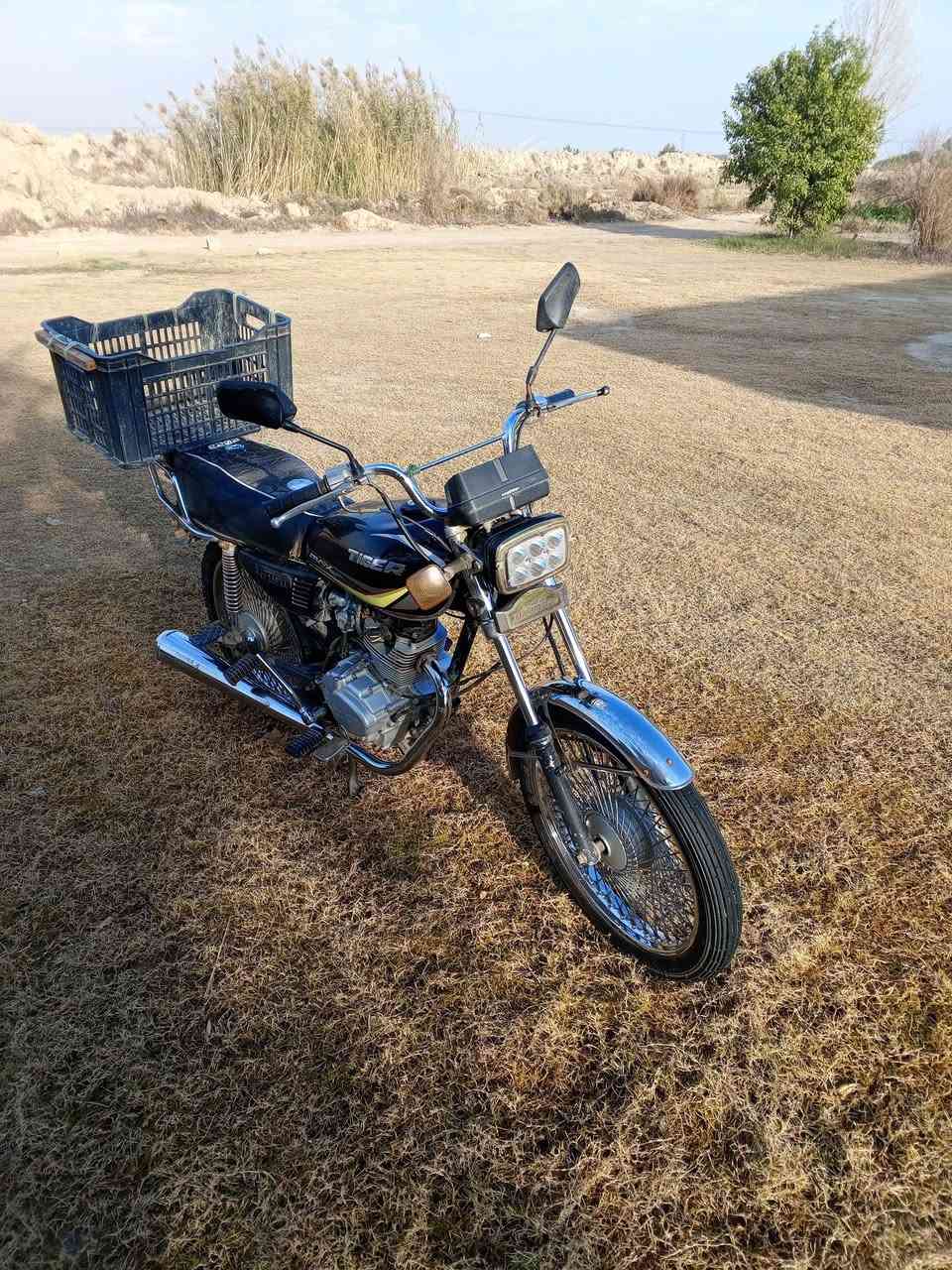 سلام عليكم دراجه تايكر مديل 17 مكفوله كفله عامه وراق صولي
***********
