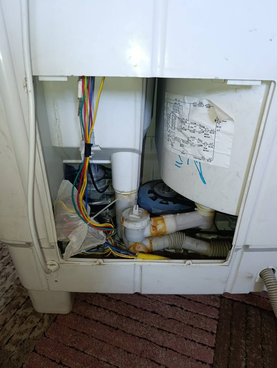غساله 12 كيلو للبيع جديده بحالها ممتازه تعمل على يو بي اس نص كيلو للتواصل0567747198


**إذا كنت صاحب هذا الإعلان وتريد حذفه لأي سبب، رجاءا أرسل رسالة إلى الدعم الفني**