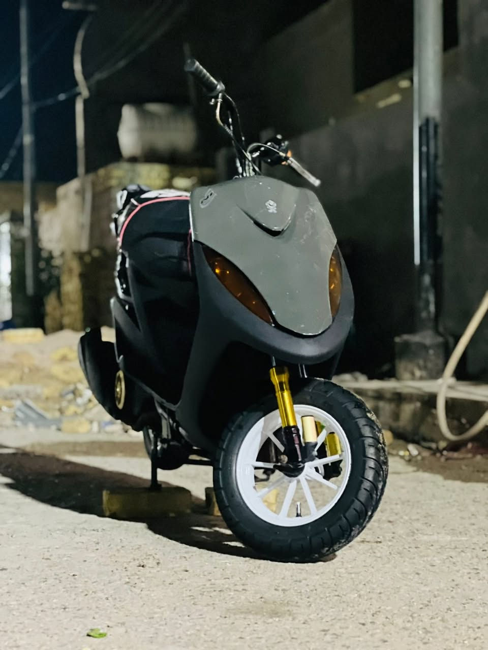 سلام عليكم شباب دراجه ماكس عدله لبيع بوشه 55 
دراجه مكفوله من كلشي مكان ميسان علي الشرقي ***********
