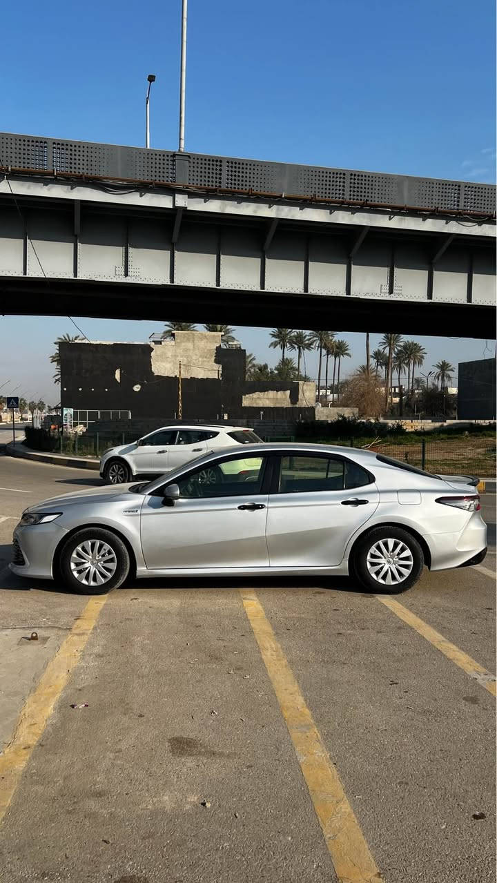 السلام عليكم   
للبيع 
تويوتا كامري خليجي هايبرد 
وكالة الفطيم الامارات 
موديل ٢٠٢٤ اصل 
اللون سلفر  
رقم بغداد انكليزي جديد  
هزه جديده
سنويه جديده لل٢٠٣٠ بأسمي 
تحويل ثاني يوم 
ماشية 108 الف اصل كفاله  

تكسي دبي صبغ عام رش مرجع بلاد سلفر 
 
فئة LE مواصفاتها حلوه ٣ وضعيات قيادة، سايد بريك كهرباء، اوتو هولد، EV مود شاشة بلاديه كاربلي واندرويد اوتو، تحكمات ستيرن.. وغيرهه 

عليهه اضافات حلوه مال XSE جنح خلفي اسود لامع ويدات بيبان ومطريات وترايش اسود والنصبه كدامكم 

السيارة بلاديه للاخير ومابيهه اي نواقص جاهزة ومابيها مصرف خواتهه تشتريهه تصرف عليهه اقل شي ٢٠ يلا تتوجه السياره، ابيعلك كاملة مكملة من كلشي شغل واطلع. 
(اكفل موديل اصل بدون تعلايه واكفل عداد اصل)

السعر 172 

العنوان: ديالى/ بعقوبه/ تقاطع القدس 

للاستفسار ***********

تحياتي الكم بعقوبة, ديالى
