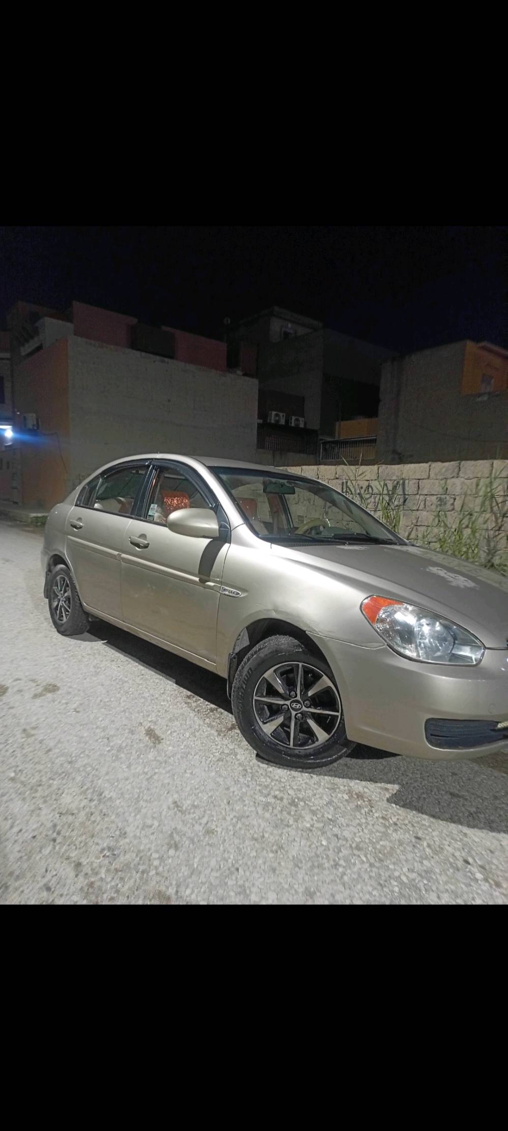 اكسنت 2008 بدون ضرر فقط تقحيل بوند قليل وسقف وصندوق قليل  3 مكان بارد مكينه 14 كير توماتيك سنويه 2030 هزه نهاية 2026 مكان السيارة موصل للتواصل ***********
‏‪***********‬‏
