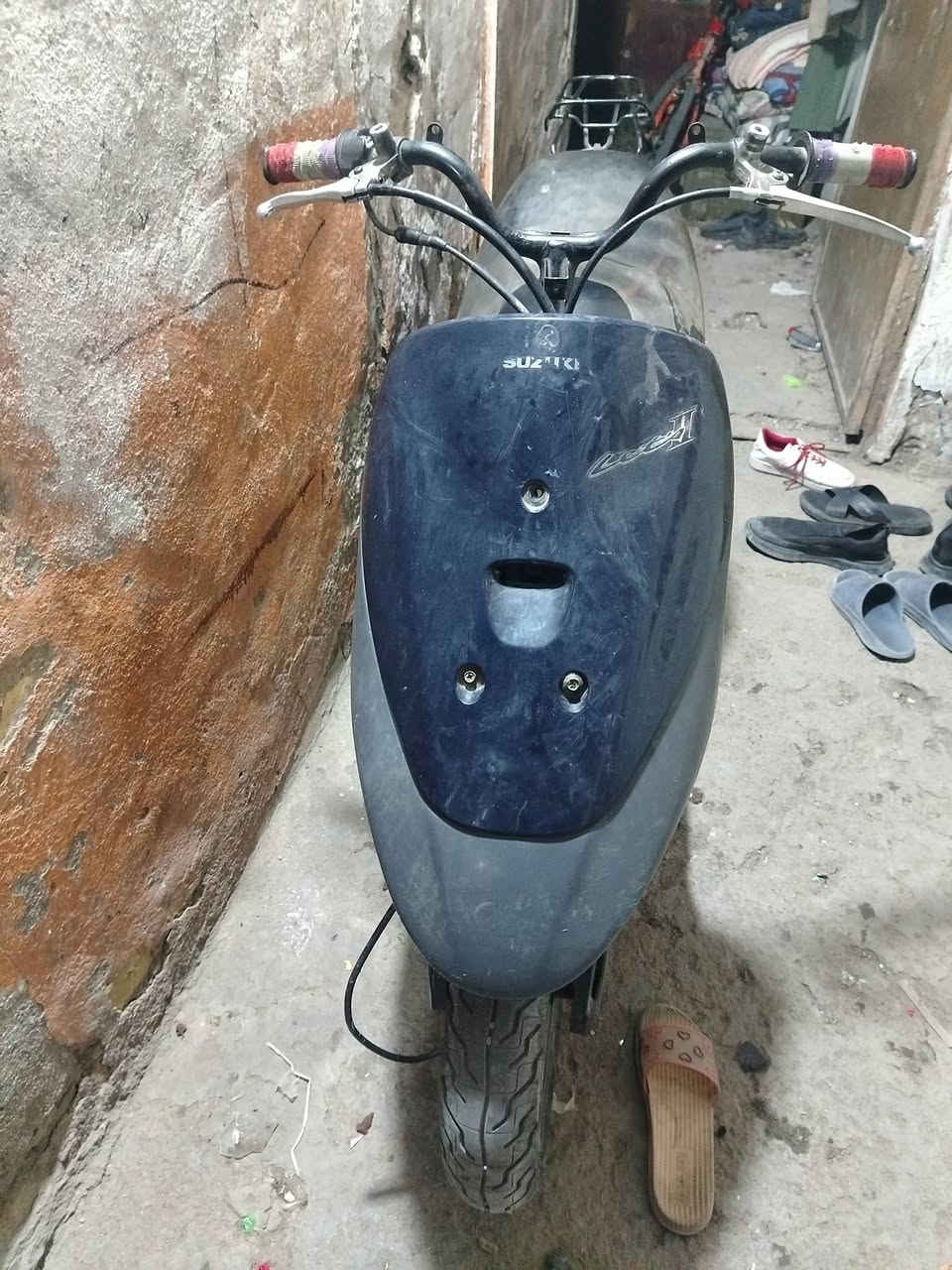 دراجه مصطره اصيله طير للمشي نضيفه حيل مجفته السعر 250 بيه الف اتصل ع رقم ***********   بيهه مجال
