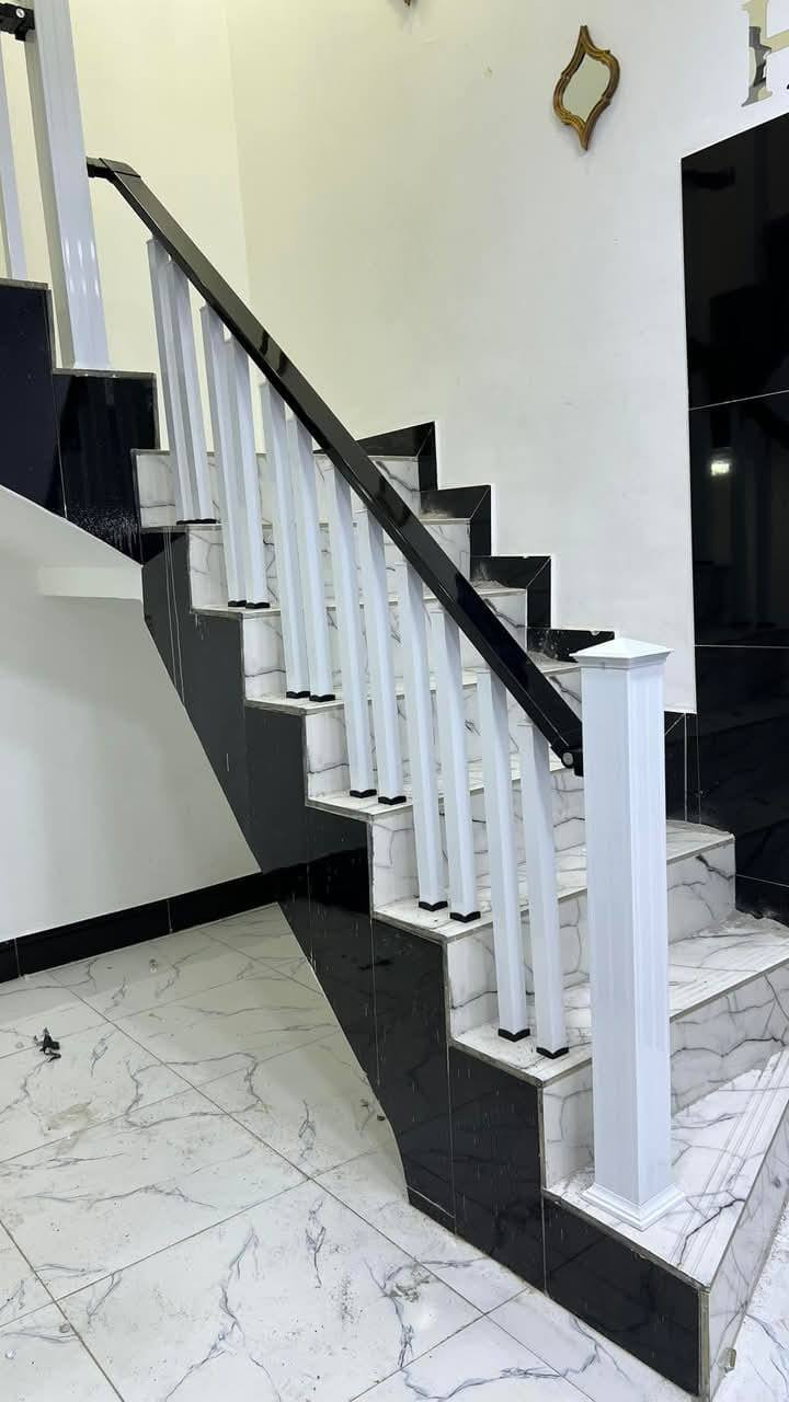 تخفيضات هائله لعمل المحجرات لامنيوم التركي بسعر مناسب جدا سعر المتر 35الف 4خطوط جميع الوان متوفره جميع نقشات عليهن تخفيض ومحجر عاج وجام سعربايه25الف جام ضدكسر تركي درجه اولى ضمان بلون وقوه10سنوات جميع مناطق البصره لاستفسار اتصل ***********
