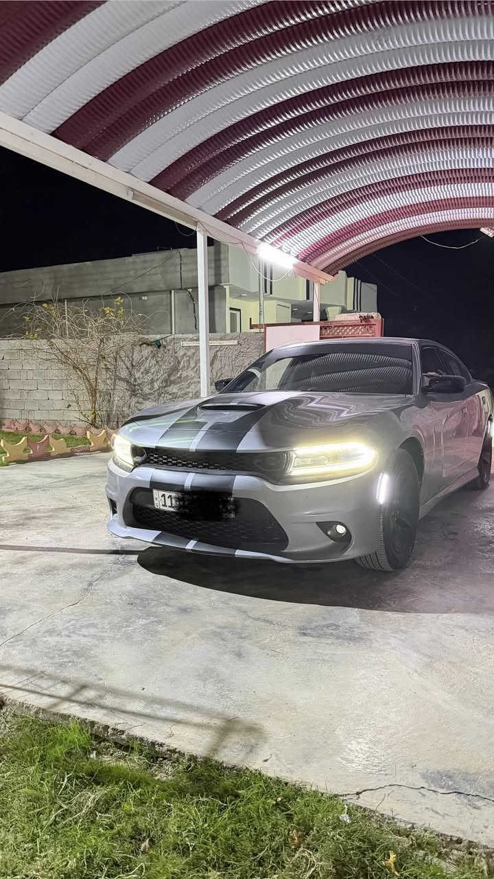 جارجر للبيع مديل 2015 رقم بغداد بسمي رقم جديد  محرك 3600
تخم تاير وحداديه نظيفه
بيها صبغ 4 قطع 
تبريد تدفئه جاهز 
العنوان ديالى 
 السعر 154بيها مجال 
***********
