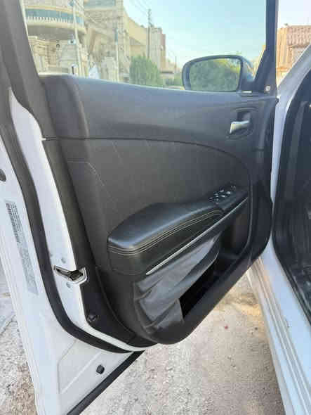 سلام عليكم
دوج جارجر موديل 2023 GT صور الحادث بل منشور بدون ايرباك وتبديل وفتح بارد قبق صندوك واضح بل صوره بارد صغير جاملغ امامي ايسر واضح بل صوره وصار بيك كارت تكحيل اثر تحميل واضح بل صورة باقي سياره كفالة سياره بعده على وضع شركة ترقيم جديد السعر 280 ورقه 
بغداد / الشعب / شارع الاسواق مركزيه 
هـ/***********
