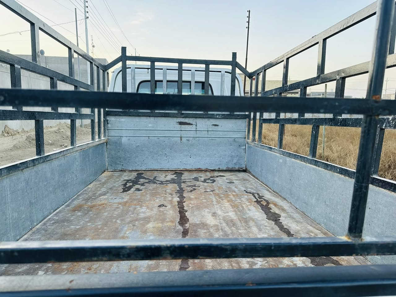 السلام عليكم فونتيرا للبيع موديل 99 مكفوله كفاله عامه 
لا صبغ ولا ضربه 7 جنكال بغداد سياره بلاديه 

مكان بابل مسيب / سعر / 60 / بيه مجال/ ‭0770 778 6416‬
