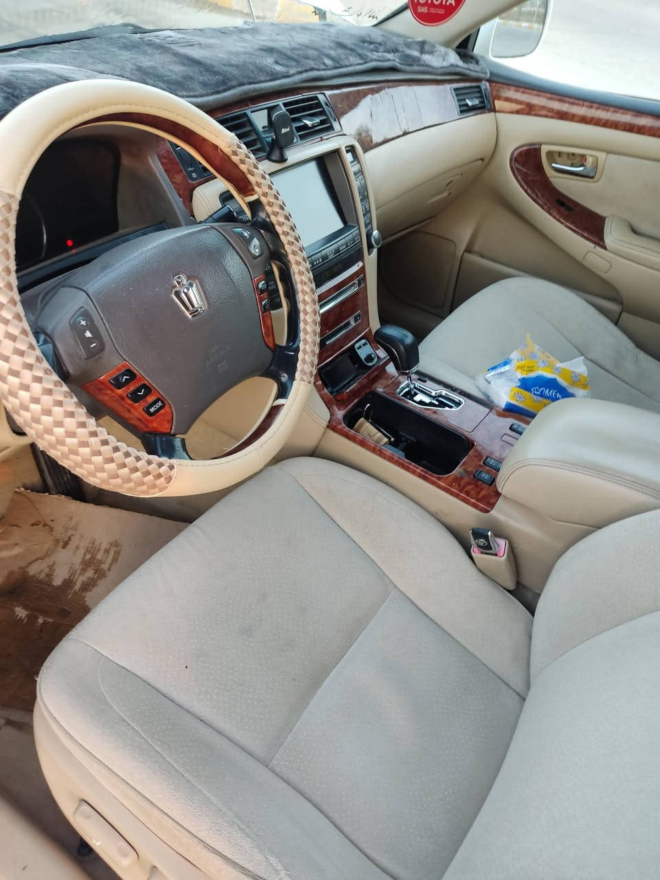 شاهينه البيع 2004 بس فحص كفاله السياره 115 وبيه مجال عنوان نجف عباسيه ***********
