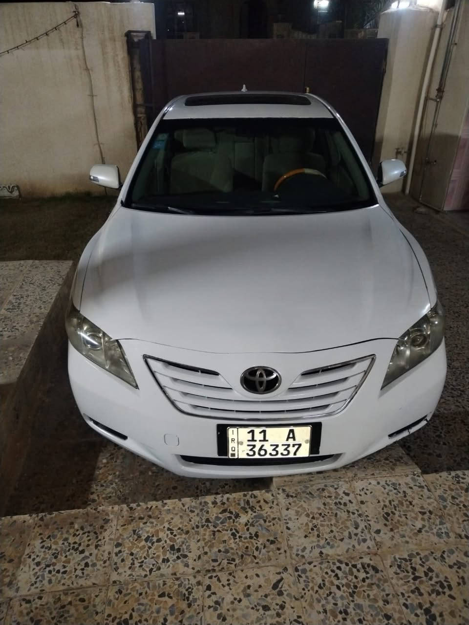 السلام عليكم
كامري 2009 خليجي

رقم بغداد  جديد انكليزي. تحويل مباشر ثاني يوم 

سنويه جديده

تبريد قطعتين 

تحكم ستيرن

فتحة سلايت 

داخلها صاج 

 كأمره خلفيه

برده خلفيه بلادي

حجم محرك المرغوب 2400

السياره مصبوغه حزام

مكان السياره تكريت القادسية 

السعر  106 وبيها مجال 

رقم الاتصال  ***********
