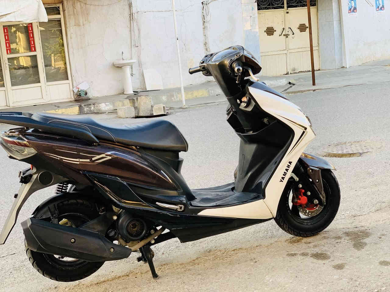 سكنس للبيع دراجه جاهزه سلف كهربايات كله شغاله معدل شلعه فول مكينه كبس 
الشراي يتصل ***********
