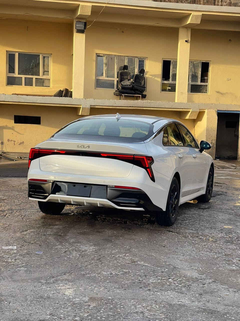 السلام عليكم.. كيا 5 LX موديل 2025 ماشية 9 الف ميال (ضرر بيها بونيد صبغ بدون دواخل) ايرباك ستيرن طاك مرجع سيسته م
سعرها 185 بيها 

عنوان عقرة 📍 

رقم موبايل 
***********
