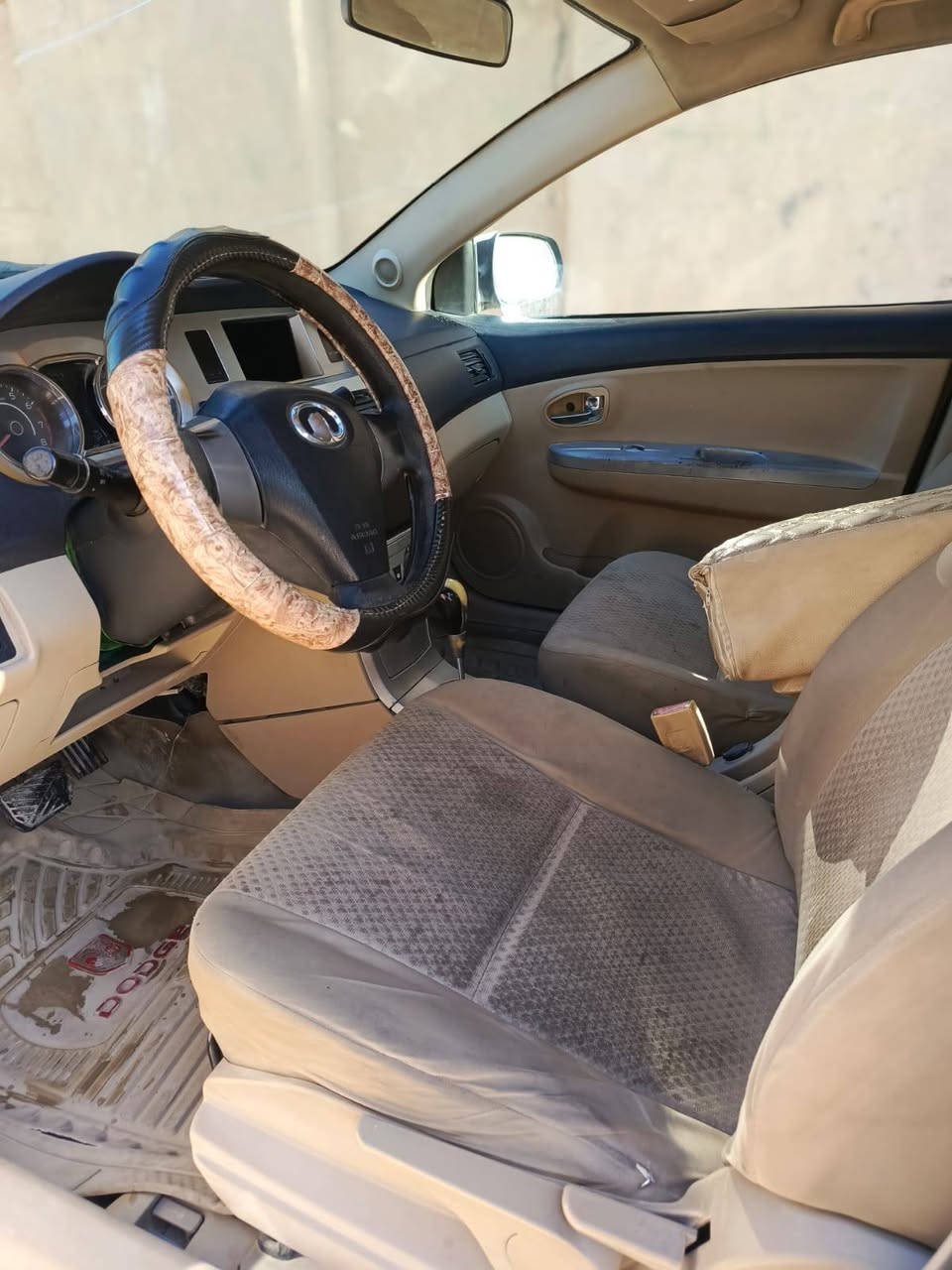 سلام عليكم كريت ويل موديل 2012 بسمي المكينه تنقص والبدي شوف العين أبيع كوم حديد  السعر 30 البصرة الزبير الرقم ***********
