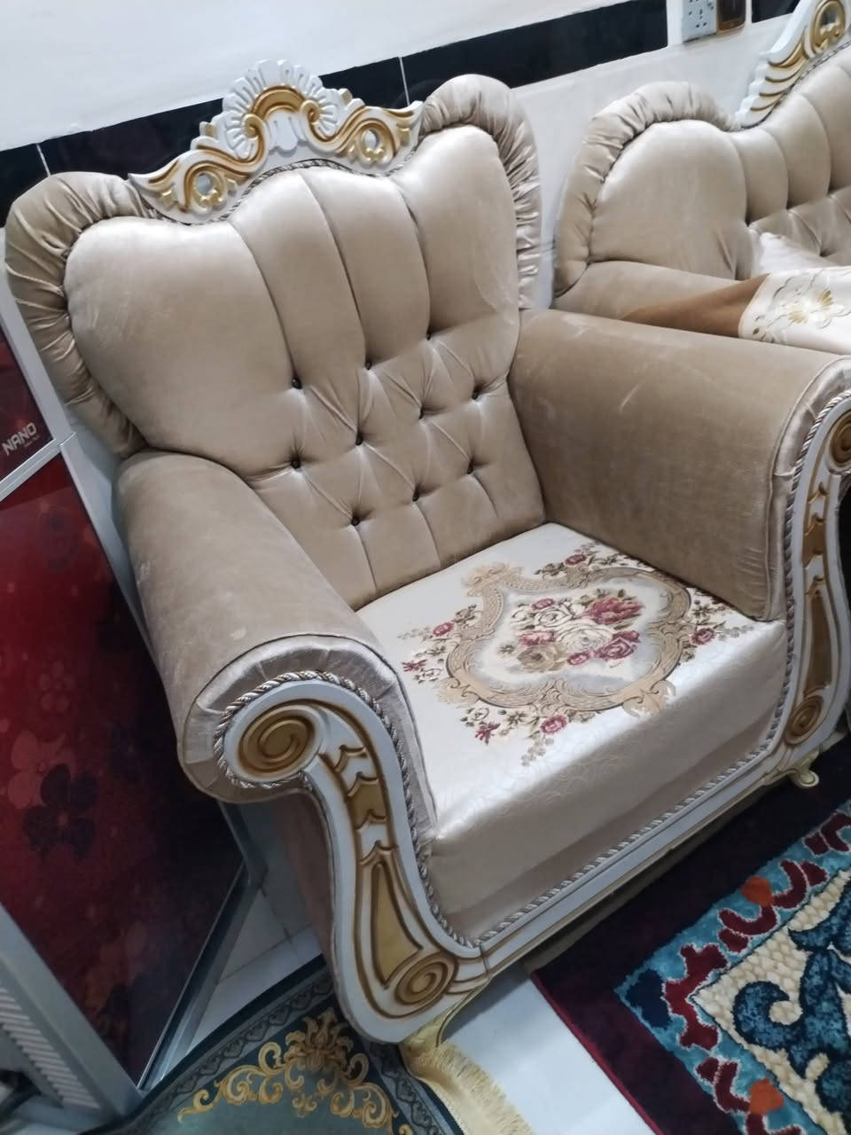 السلام عليكم تخم تزكام ثقيل ١٠ مقاعد مستخدم قليل جدا نضافه 100 /100 سعر ٧٠٠ مكان بغداد البياع ***********
