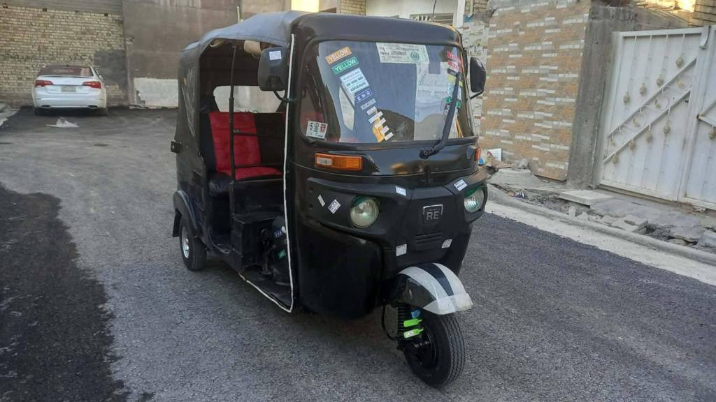 سلام عليكم تكتك 19 خير من الله مال شغل أوراق متكلف بنشرهه هاذ رقم راعيهه *********** 
سعرها4600وبيها مجال بغداد, العراق
