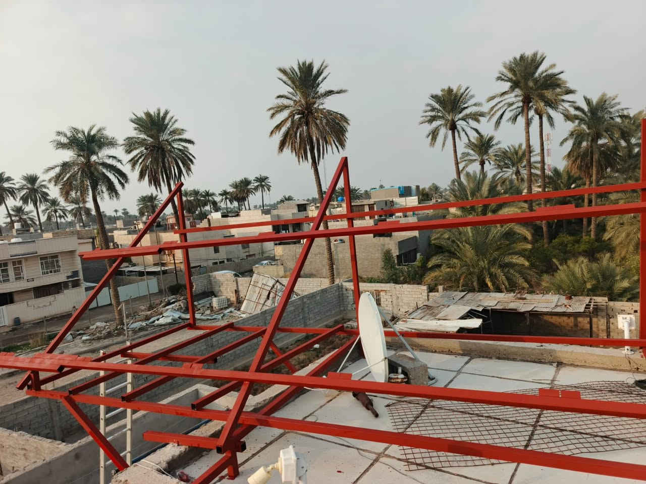 حدادة طاقة شمسية 🔧☀️
تصنيع وتركيب هياكل الألواح الشمسية
قوة • دقة • التزام
📞 للحجز والاستفسار..***********
