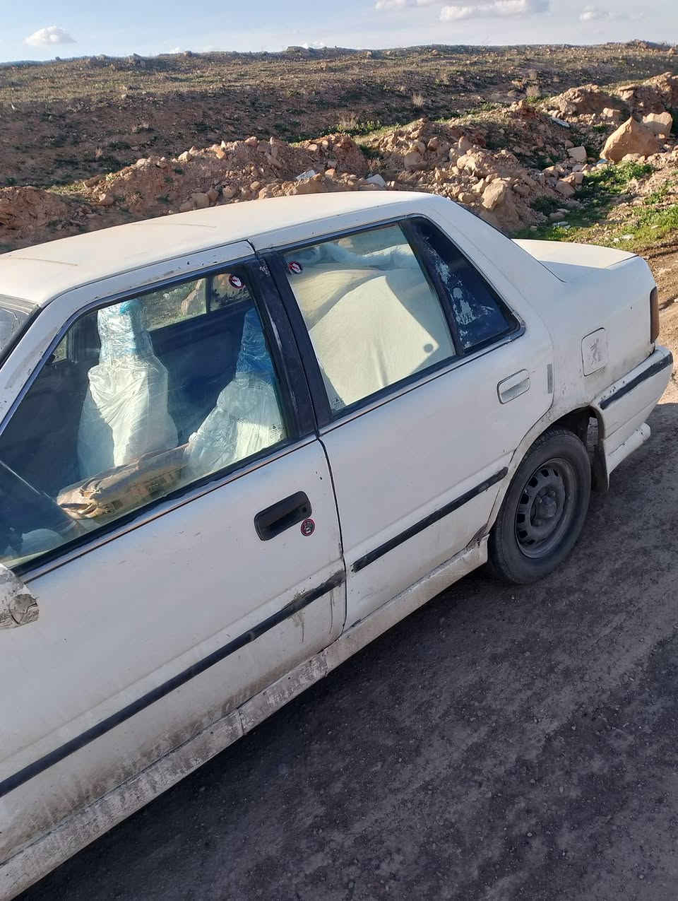 هوندا موديل 91 
 
رقم كركوك الماني 

 شرط الوكاله والتحويل 

محرك شرط

بيها  الرابع ما يجي 

باتري جديد 

تواير نص عمر 

داخلها حلو السياره 

قطاره بالبانزين 

السعر 22 وبيها مجال بسيط 

وترهم مقدمة 12 وبالشهر ورقة بس يختلف السعر عن النقد 

*********** متواجد واتساب
