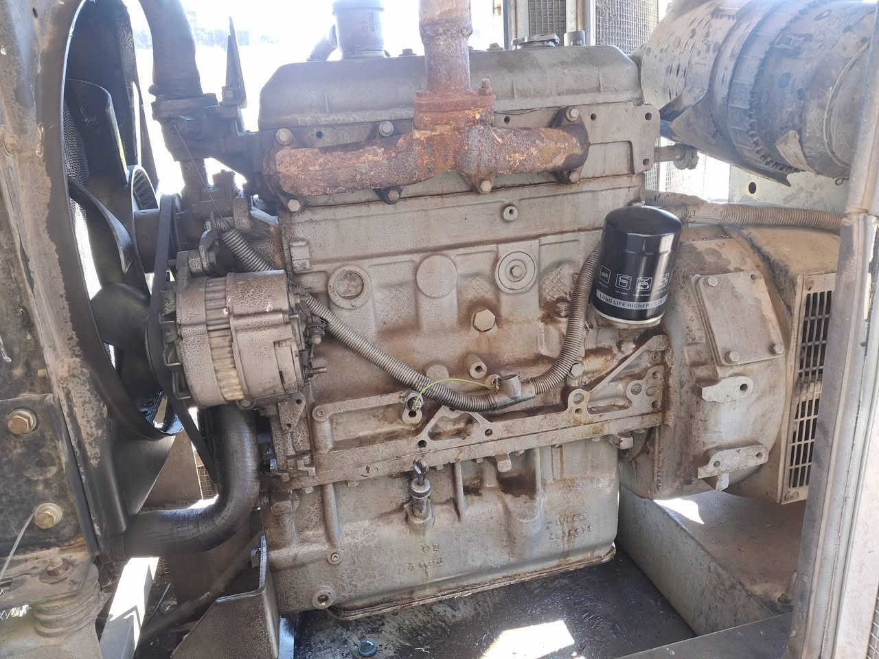 مولد افيكو 50كيفي مكينا 4سلندر كاتم بلادي مولد  شغال كلشي مابي 
السعر ٣٢ ورقه مكاني بعقوبه
***********
