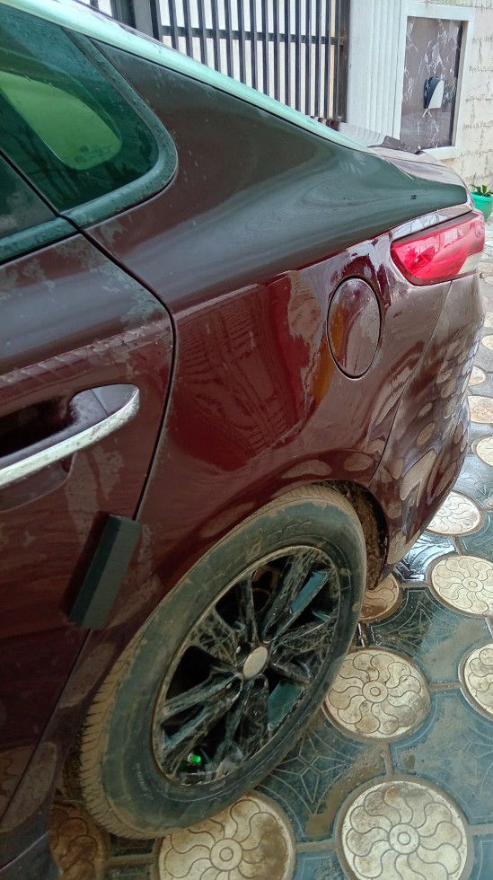 السلام عليكم ...كيا اوبتما 2018..محرك كير ..خير من الله تبريد حساسات حساس بالمري شاشة كار ابلي نظام تحكم بالاستيرن .وهواي بيها امور حلوه وارد سونار بالصور حادثها فقط جنطة وبالعراق صبغ باب خلفي وجاملغ امامي...للعلم الدعاميه الاماميه والخلفية مصبوغه  .... سعر 115...مكاني كاظمية اتعجبك اتفضل ماتعجبك ولا شفت اخوك اني وخادمك


**إذا كنت صاحب هذا الإعلان وتريد حذفه لأي سبب، رجاءا أرسل رسالة إلى الدعم الفني**