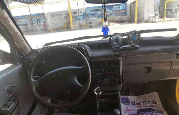 سلام عليكم (مكلف بنشر). سايبا للبيع موديل ١١ هيئة وغرمات صار ٣اشهر مصفرة  دوشمه جديدة عينه وصنيهه جدد كهربائيات كله شغاله ناقصهه زوج تايرات ومثل ماواضح الاخياس الي بلهلالات وبس. السعر ١٧وبيهه مجال
العنوان بغداد قرب علوة الرشيد 
الرقم ***********
