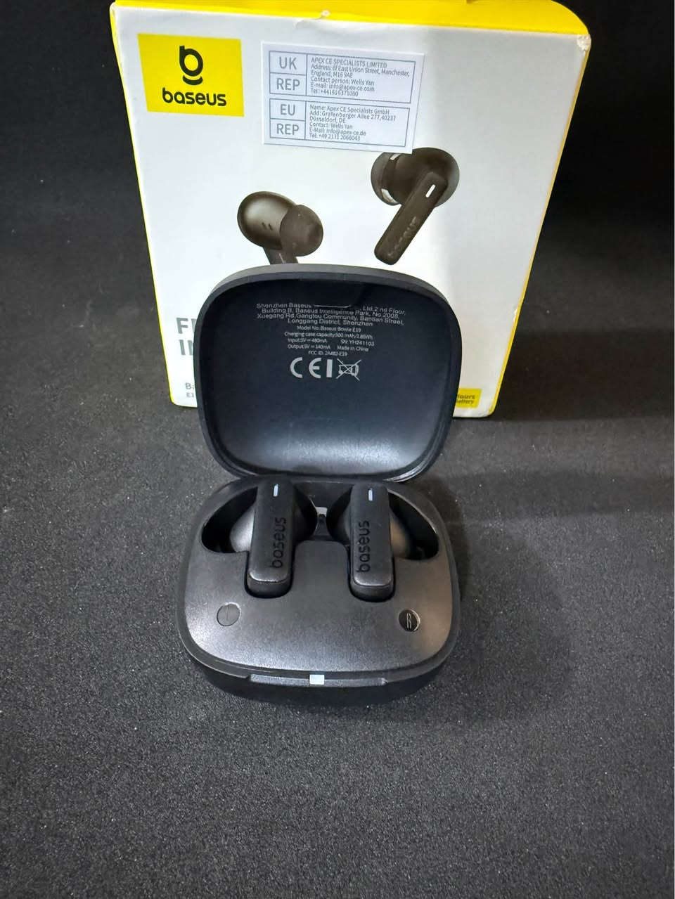 سماعة ماركة Baseus Bowie E19 

جديدة لوك أصلية

جودة الصوت: مزودة بمحركات ديناميكية كبيرة بحجم 12 ملم لتقديم صوت جهير (Bass) قوي وصوت نقي

تعمل لمدة 6 ساعات متواصلة بشحنة واحدة للسماعات

يصل إجمالي وقت التشغيل إلى 33 ساعة عند استخدام علبة الشحن

يدعم الشحن السريع: شحن لمدة 10 دقائق يمنحك ساعتين من الاستماع

الاتصال: تدعم تقنية Bluetooth 5.3 لضمان اتصال مستقر وسريع واستهلاك أقل للطاقة

المكالمات: تحتوي على نظام ميكروفون مزدوج مع تقنية ENC (إلغاء ضوضاء البيئة) لضمان وضوح صوتك أثناء المكالمات وتقليل الضجيج المحيط

مقاومة الماء: حاصلة على تصنيف IPX5، مما يجعلها مقاومة للعرق ورذاذ المطر، وهي مثالية للتمارين الرياضية

التحكم باللمس: تتيح لك إيماءات اللمس إدارة الموسيقى والمكالمات وتفعيل المساعد الصوتي بسهولة

السعر 25 ألف والتوصيل مجاني كل العراق 🚚

للحجز والاستفسار مراسلة الصفحة 

رابط واتساب مباشر الي يريد يراسلني 👇

https://wa.me/message/ANGQMMLUZKO4C1 بغداد, العراق


**إذا كنت صاحب هذا الإعلان وتريد حذفه لأي سبب، رجاءا أرسل رسالة إلى الدعم الفني**