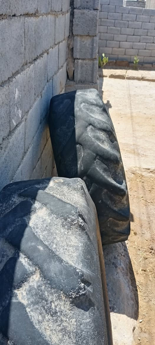 سلام عليكم تواير كدام مال نيوهلند 80 نظاف مبيهن ظربه واحد وره هم نظيف الكدام وياهن جوابه مال الكدام *********** مكان ناصريه دوايه

